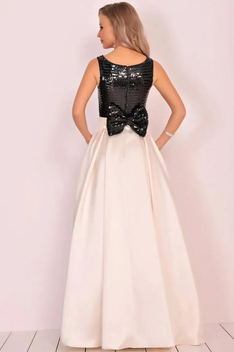 A Line Formal Dresses Scoop Satin With Sequins Bow Floor Length
