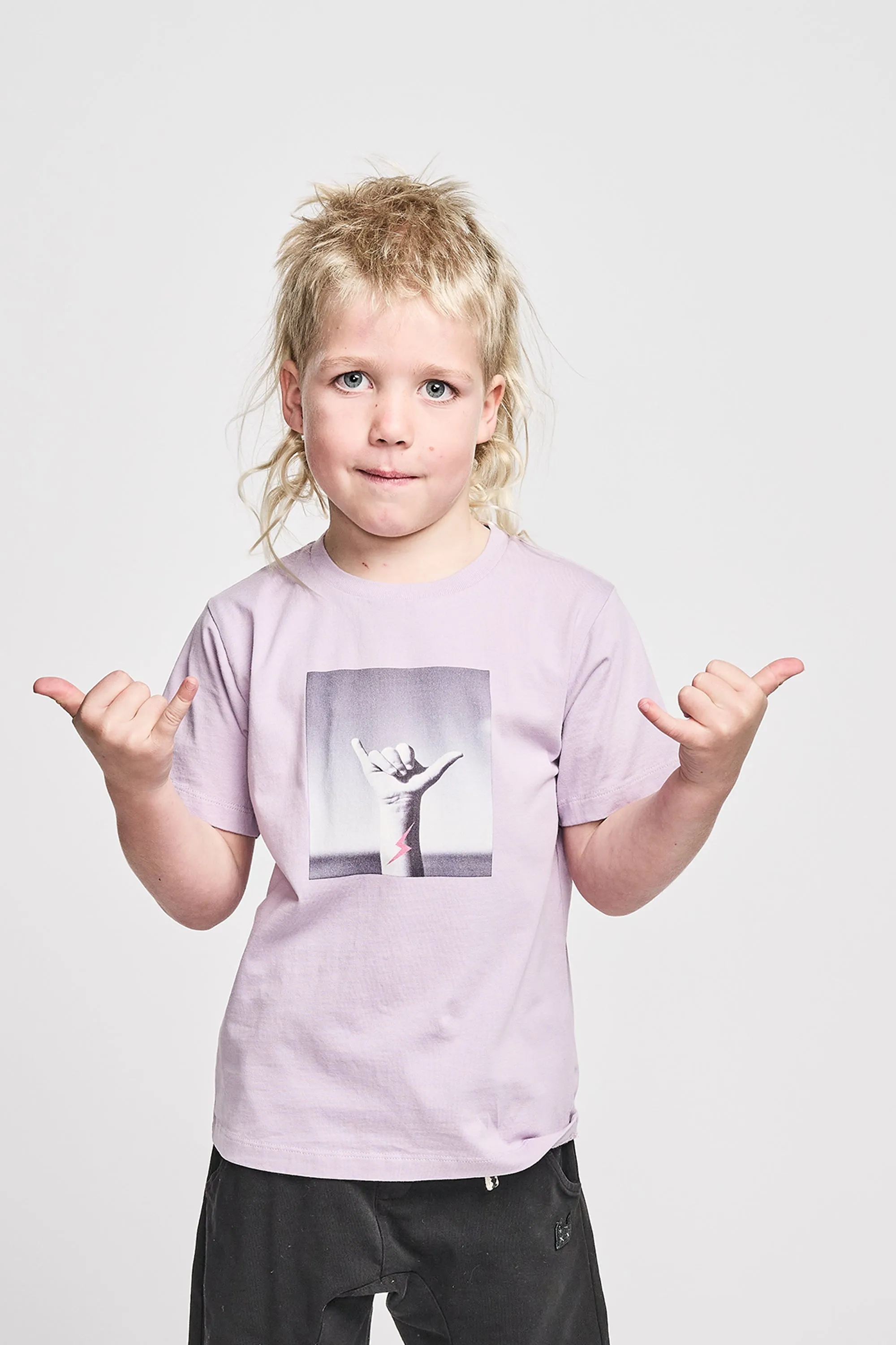 HANGIN TEE