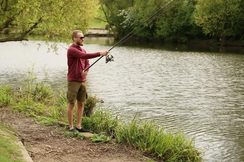 Korda LE Lightweight Hoody Burgundy