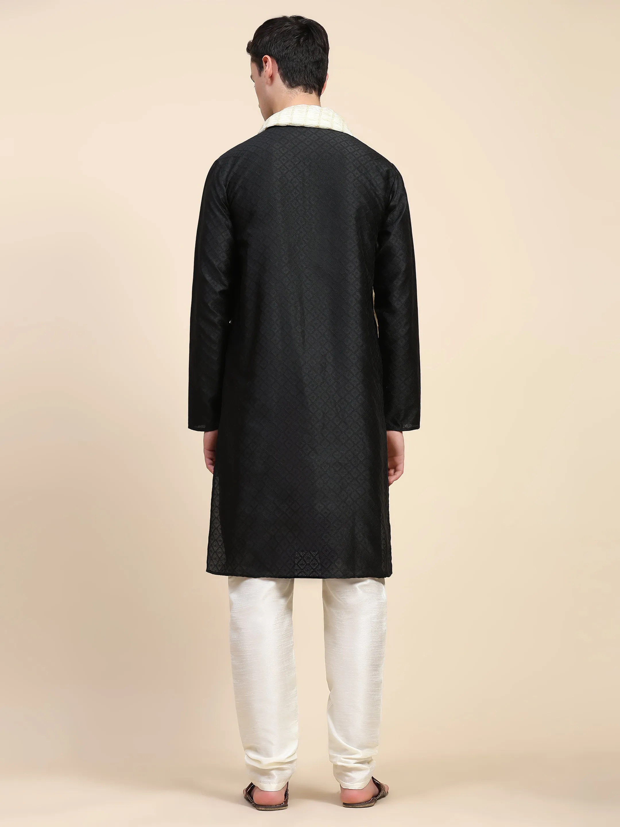 Mens Jacquard Silk Kurta Pajama Set with Scarf Ethnic Motifs 3-Piece Set