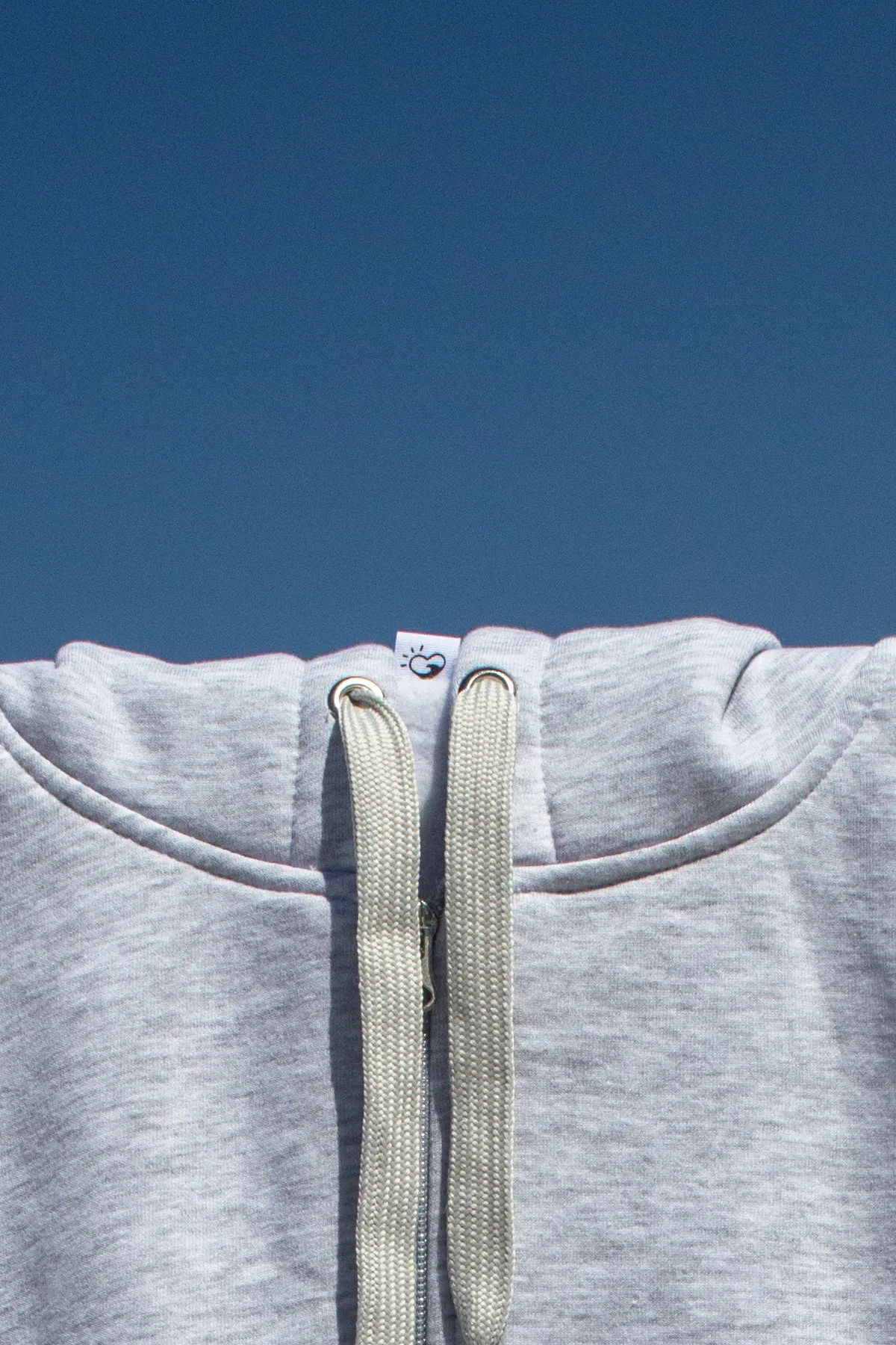 "Anatoli mou" Zaketa Hoodie in Light Grey 𝗢𝗻𝗲 𝗦𝗶𝘇𝗲