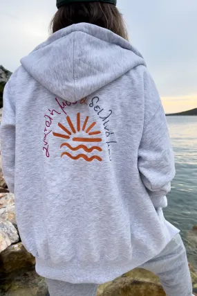 "Anatoli mou" Zaketa Hoodie in Light Grey 𝗢𝗻𝗲 𝗦𝗶𝘇𝗲