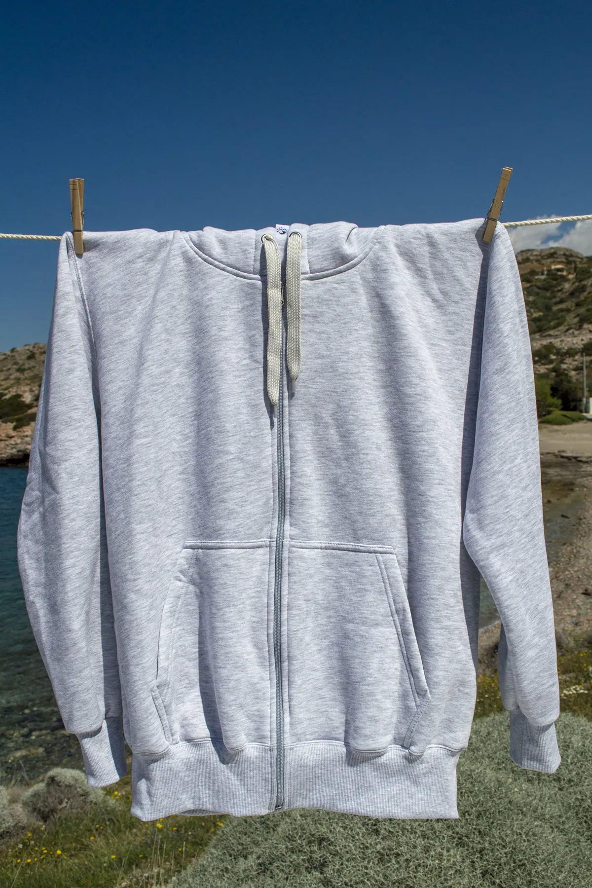 "Anatoli mou" Zaketa Hoodie in Light Grey 𝗢𝗻𝗲 𝗦𝗶𝘇𝗲